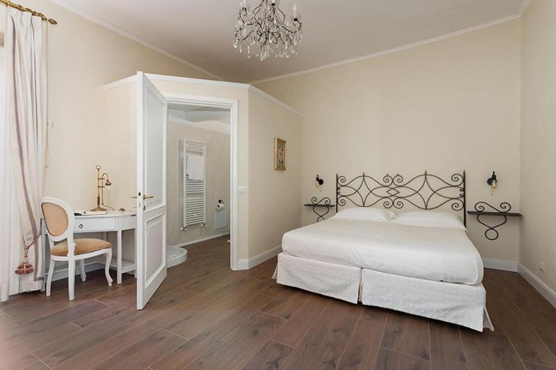 Borgo Prima Luce 호텔 쿠글리에리 외부 사진